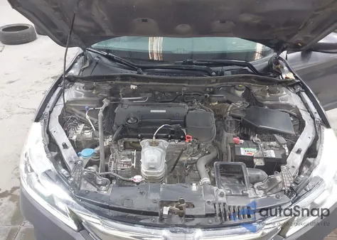 2017 Honda Accord Lx z USA, uszkodzony, nr VIN 1HGCR2F34HA071161